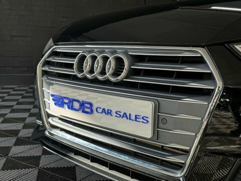 Audi A4 2.0 A4 Sport Black #6