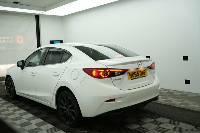Mazda 3 2016 2.2 Skyactiv-d Sport Nav Fastback White #3