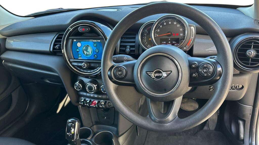 Mini Hatch 1.5 Cooper D II Step 2018 White #6