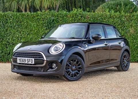 Mini Hatch 1.5 Cooper Classic Black #2