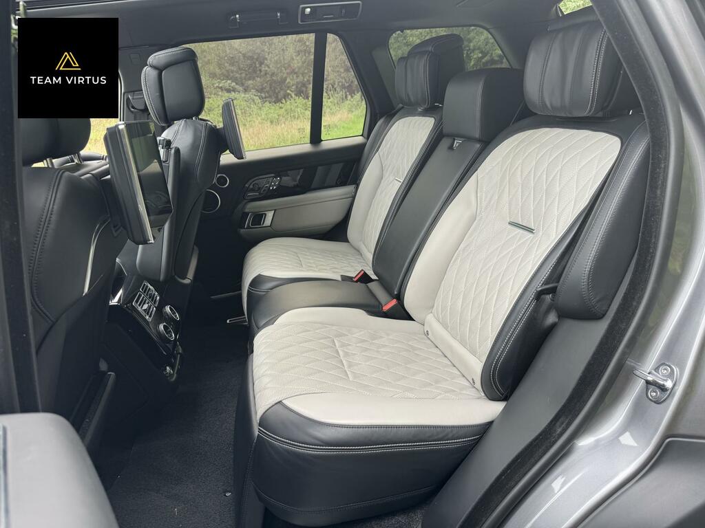 Land Rover Range Rover Estate #22