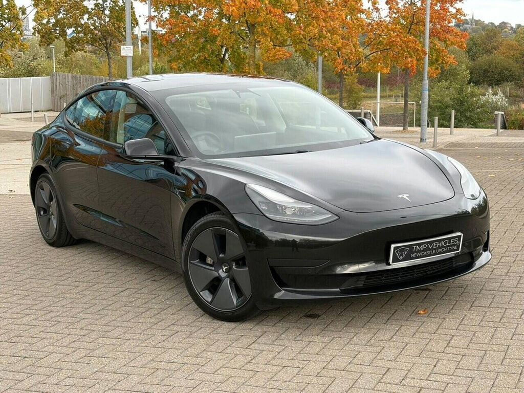 Tesla Model 3 Standard Range Plus Saloon Rwd Black