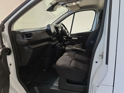 Renault Trafic 2.0 Dci Sl28  #5