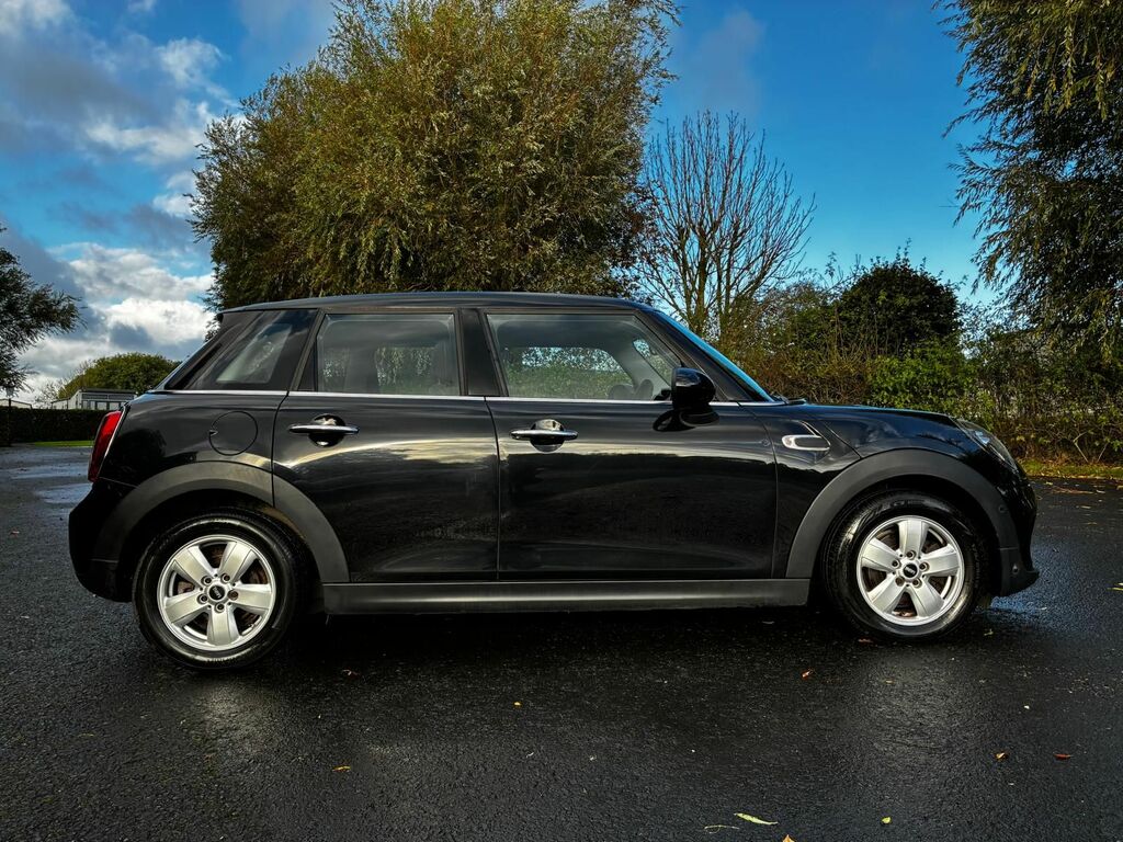 Mini Hatch 1.5 Cooper Classic Hatchback Eur Black #2