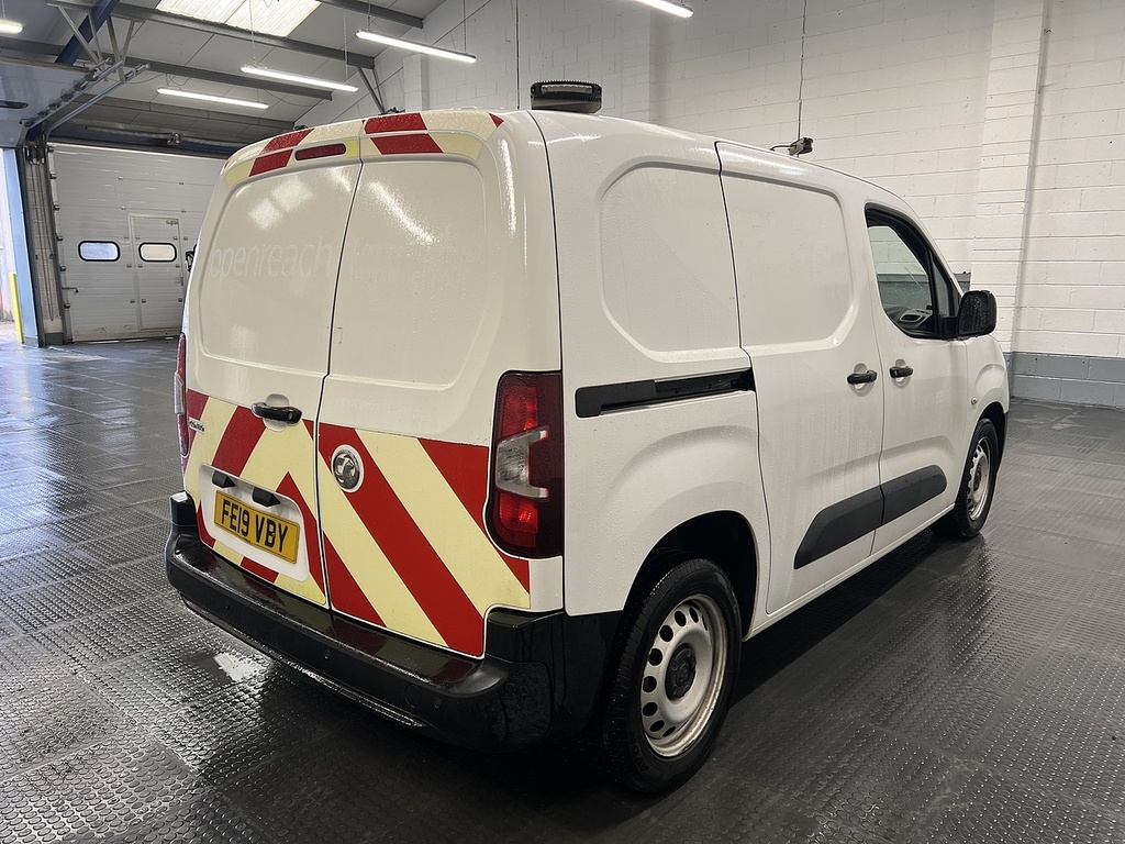 Vauxhall Combo 1.6 Turbo D 2300 Edition Panel Van Manu White #3