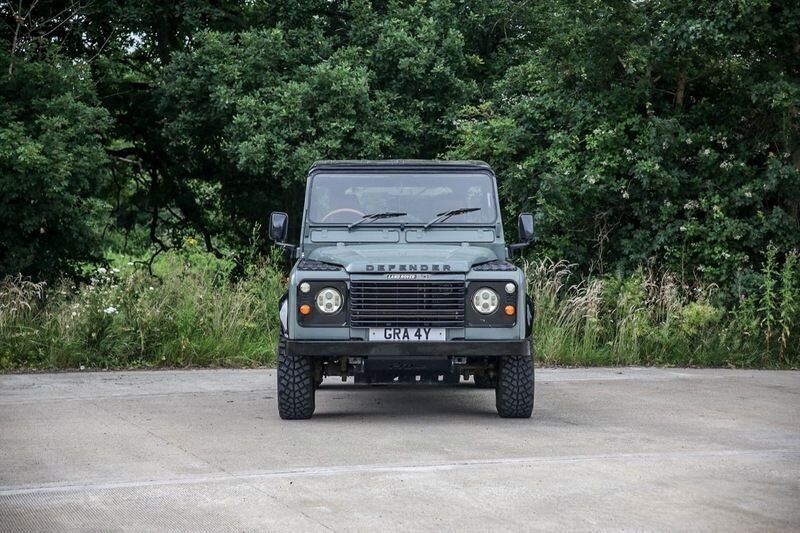 Land Rover Defender 90 4C Sw Dt White #2