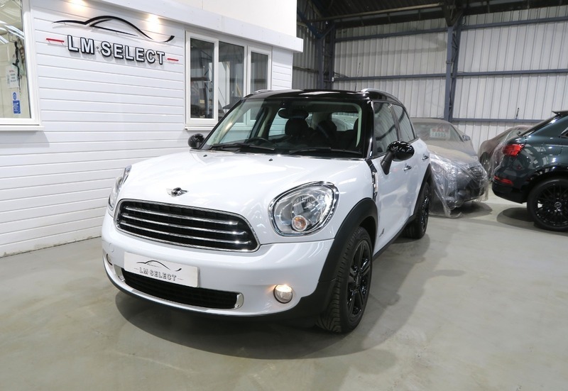 Mini Countryman Cooper D All4 White #4