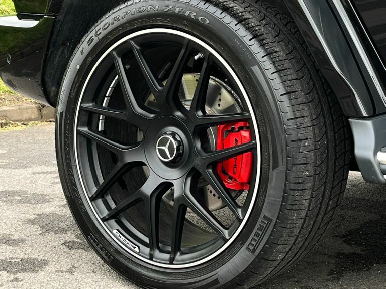 Mercedes-Benz G Class G 400 D 4Matic Amg Line Premium Plus 5-Door Grey #15