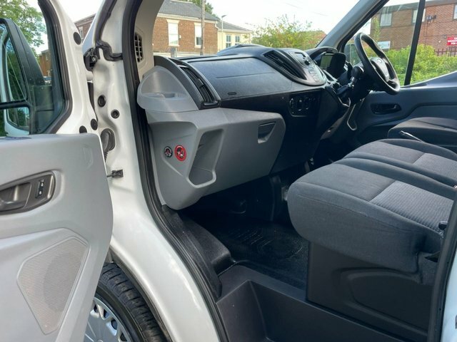Ford Transit  White #12