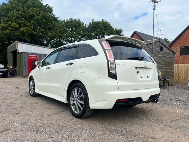 Honda Stream Rsz 2.0I White #18