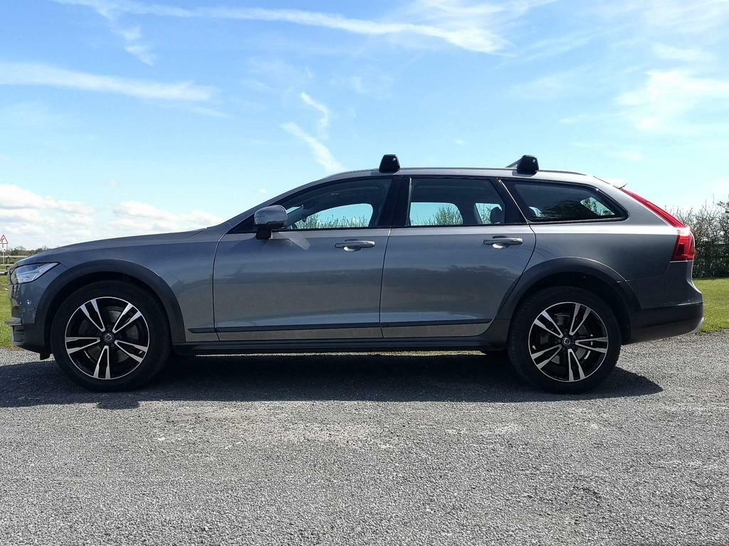 Volvo V90 Cross Country 2L Null Black #14