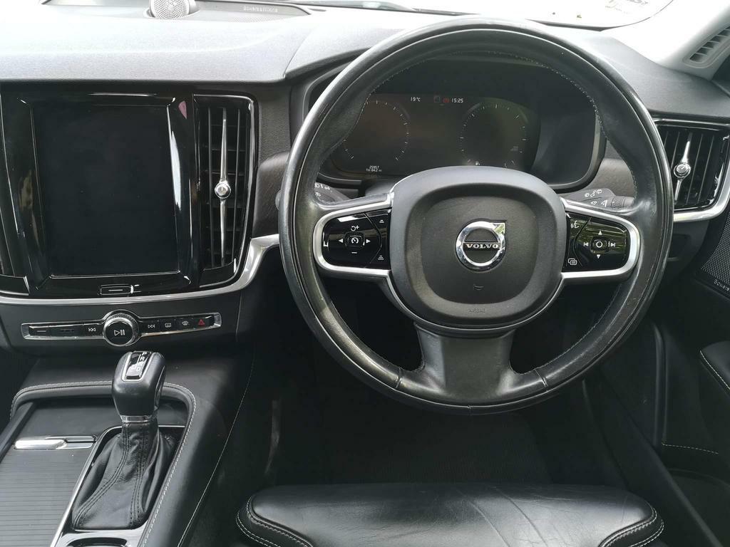 Volvo V90 Cross Country 2L Null Black #39