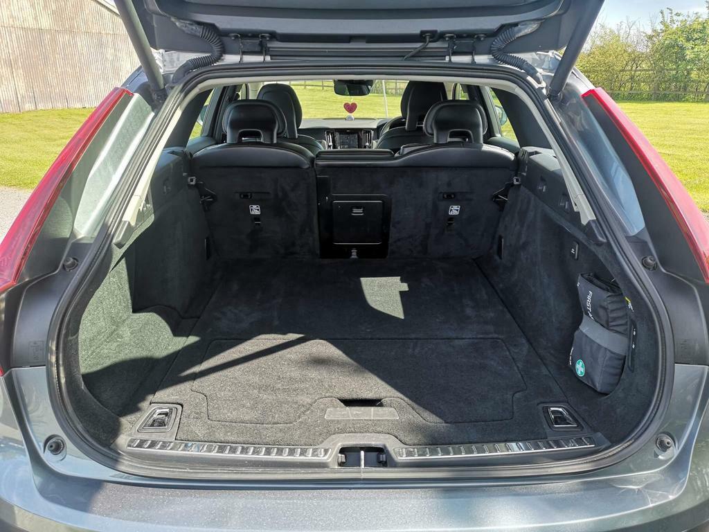 Volvo V90 Cross Country 2L Null Black #30
