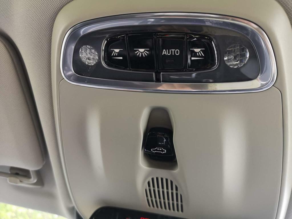 Volvo V90 Cross Country 2L Null Black #57