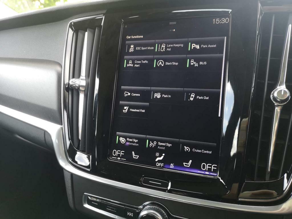 Volvo V90 Cross Country 2L Null Black #48