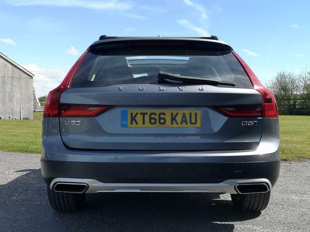 Volvo V90 Cross Country 2L Null Black #22