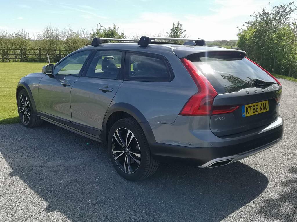 Volvo V90 Cross Country 2L Null Black #24