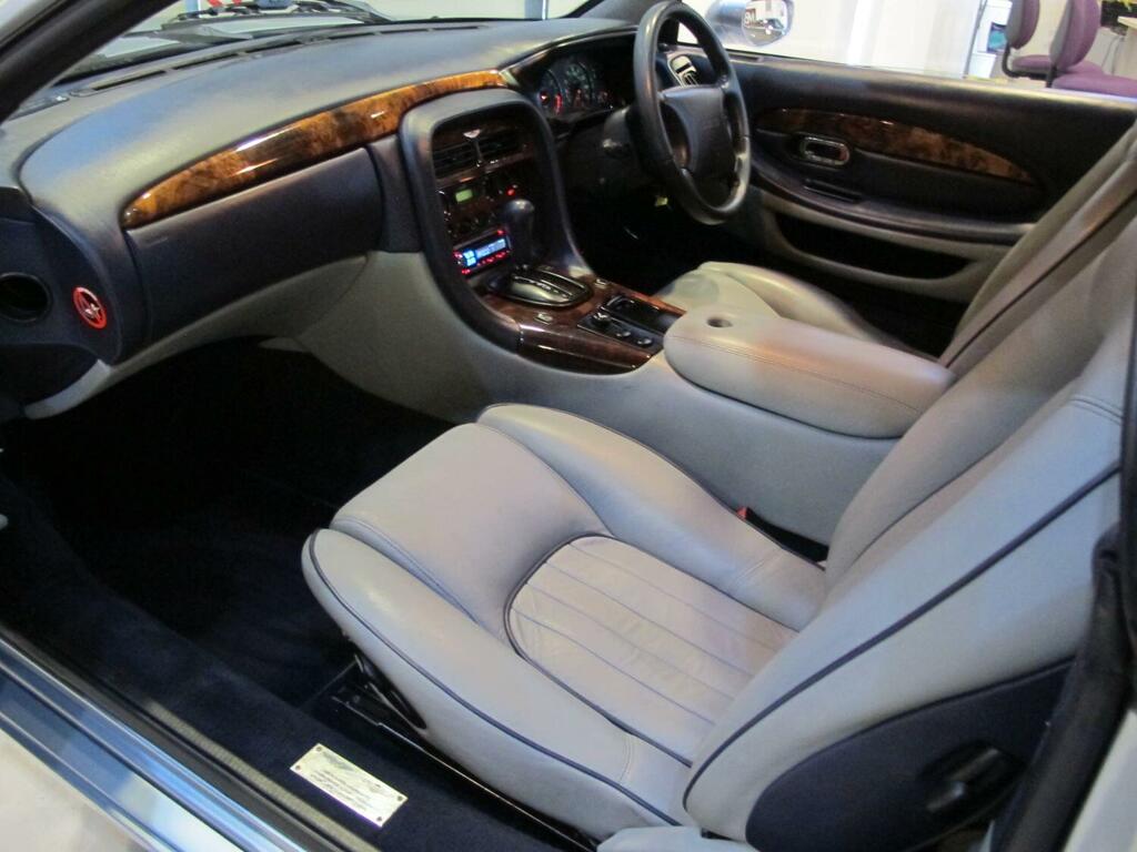Aston Martin DB7 3.2 Red #43