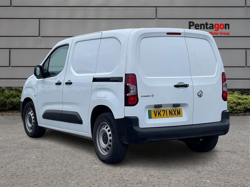 Vauxhall Combo-e Life 2300 50Kwh Dynamic Panel Van L1 White #2