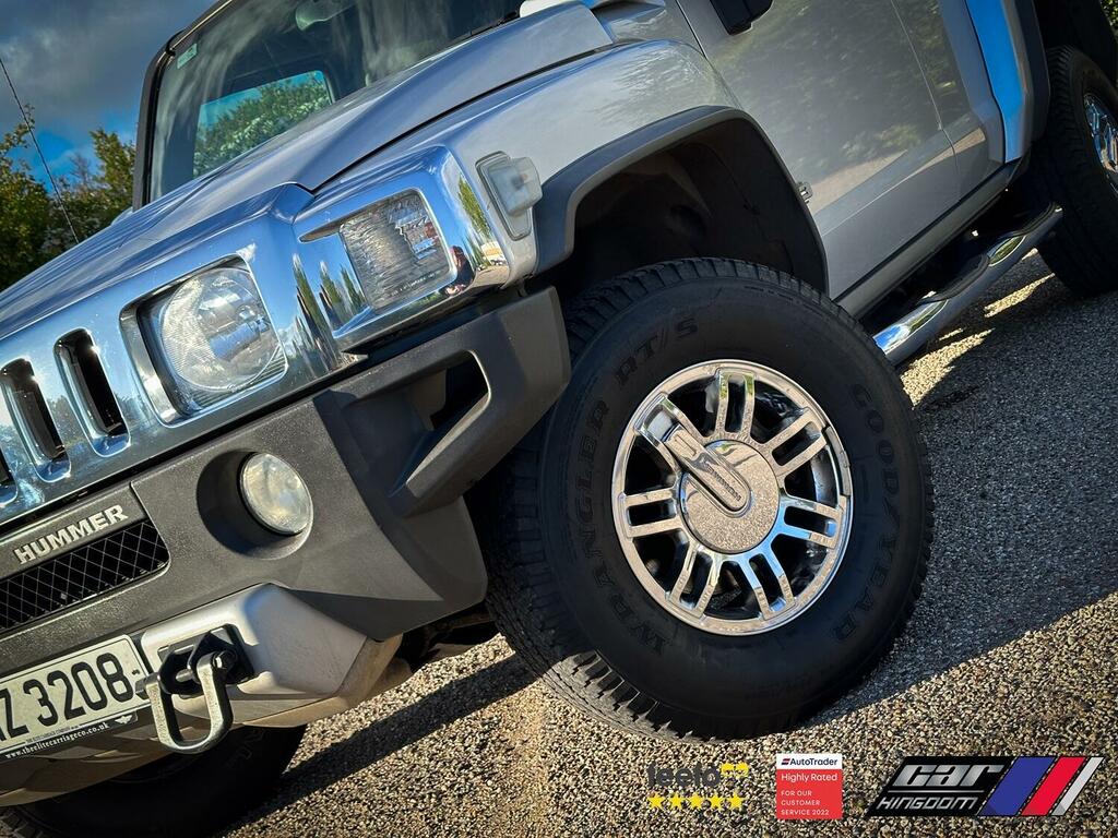 Hummer H3 3.7L Luxury Black #2