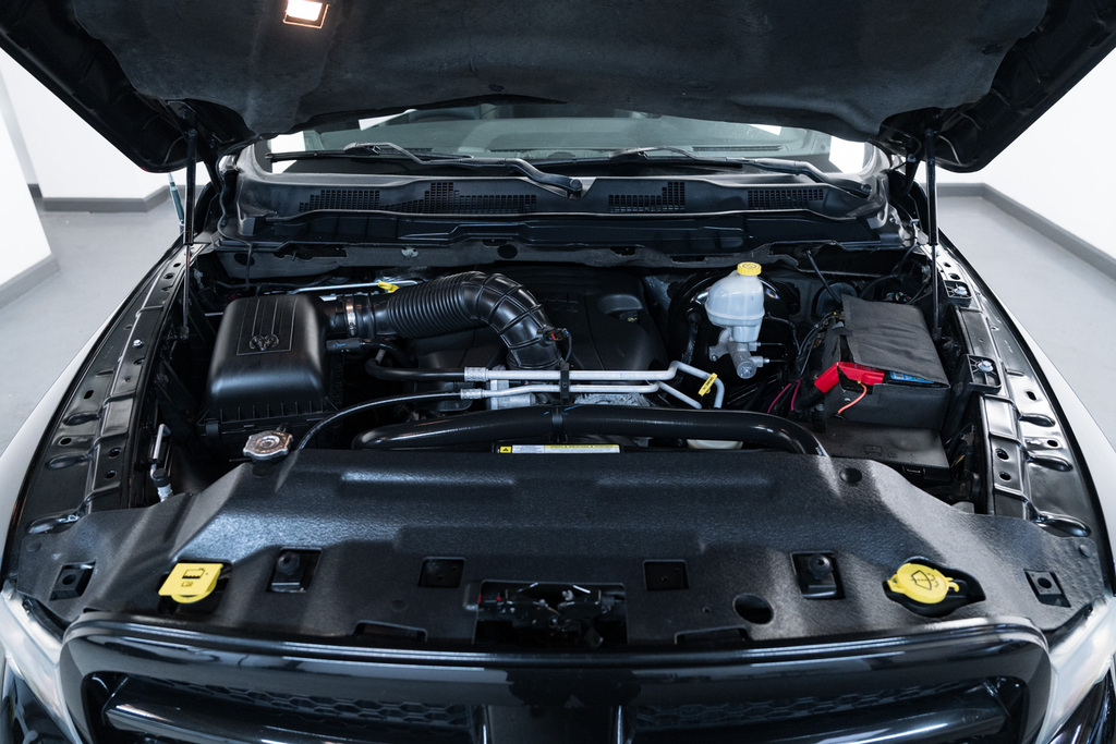 Dodge RAM 5.7 1500 Dc Black #5