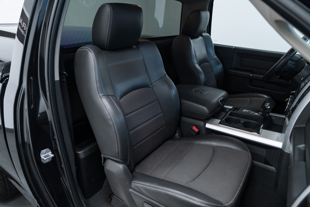 Dodge RAM 5.7 1500 Dc Black #3