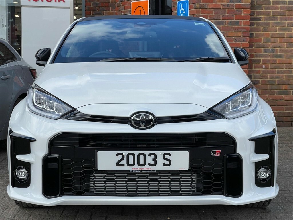 Toyota Yaris 1.6T Gr Circuit Awd Euro 6 White