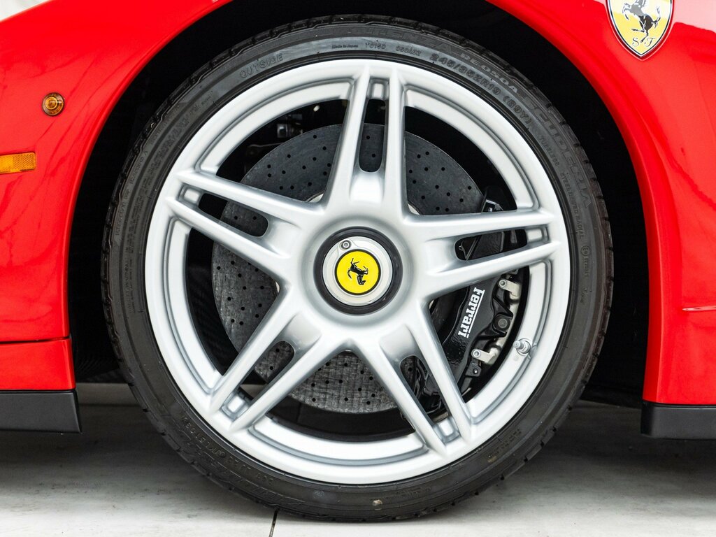 Ferrari Enzo Unspecified Red #22