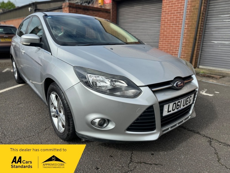 Ford Focus 1.6 Zetec Powershift Euro Silver #2