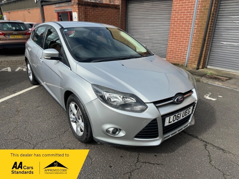 Ford Focus 1.6 Zetec Powershift Euro Silver