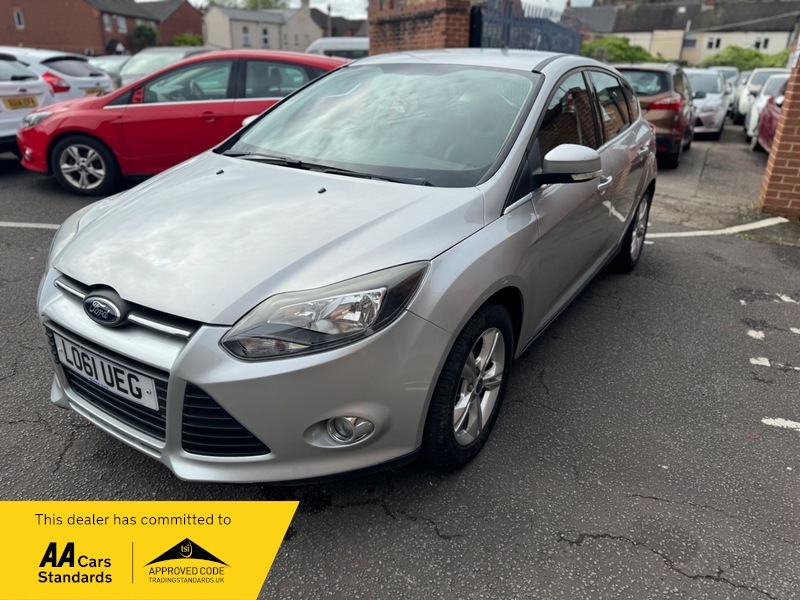 Ford Focus 1.6 Zetec Powershift Euro Silver #5