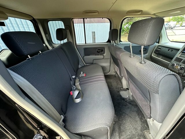 Nissan Cube Hatchback White #13
