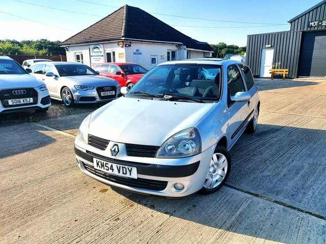 Renault Clio 1.1 Extreme 3 16V 75 Bhp Silver