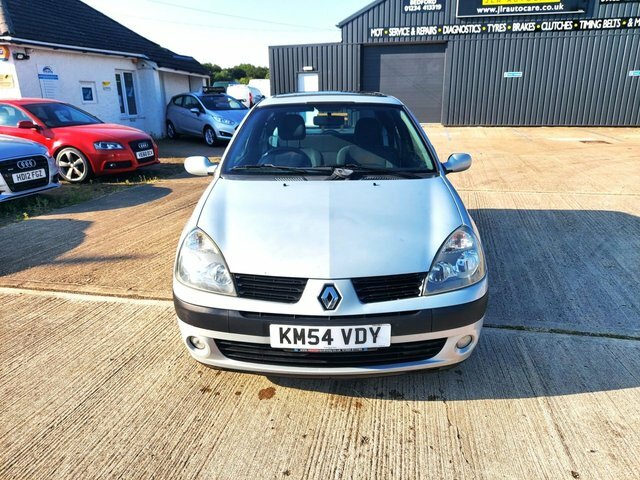 Renault Clio 1.1 Extreme 3 16V 75 Bhp Silver #2