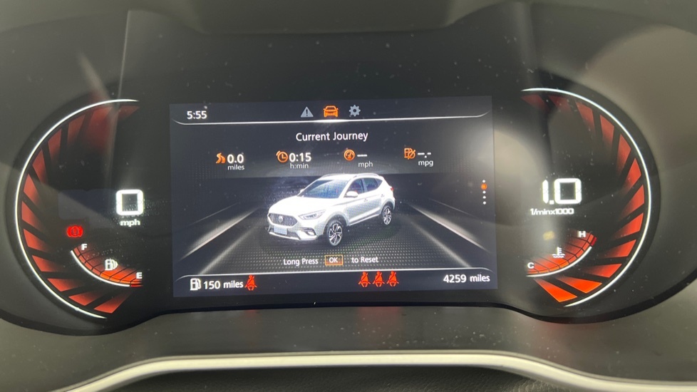 MG ZS 1.0T Gdi Exclusive Red #6
