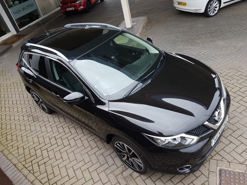 Nissan Qashqai Tekna Black #5