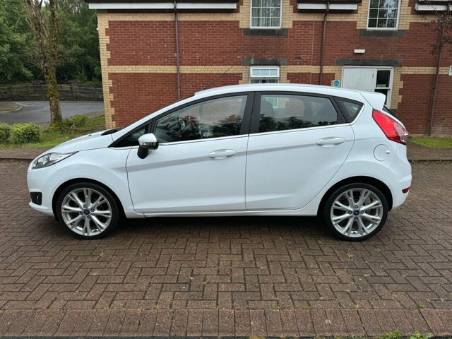 Ford Fiesta Hatchback AF16ARX White #2