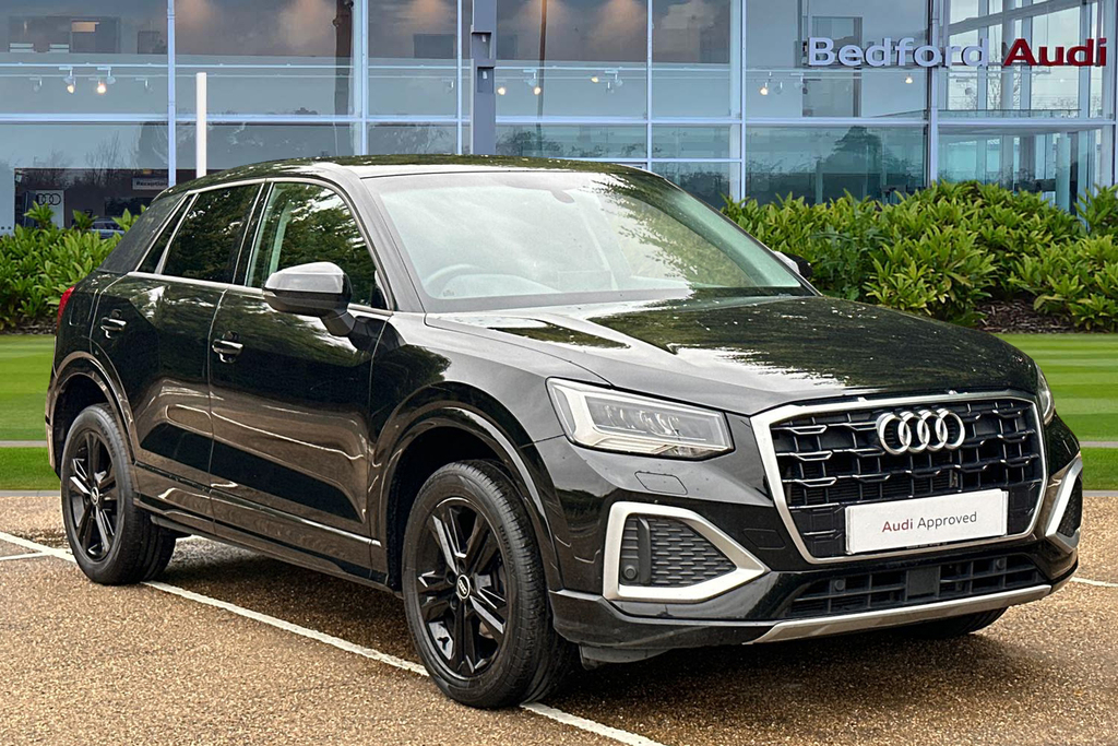 Audi Q2 Audi Q2 Sport 35 Tfsi 150 Ps 6-Speed Black