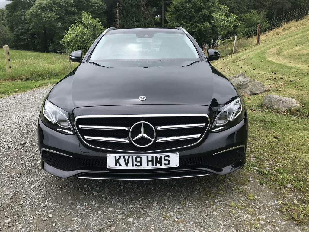 Mercedes-Benz E Class E220d Se 9G-tronic Black #4