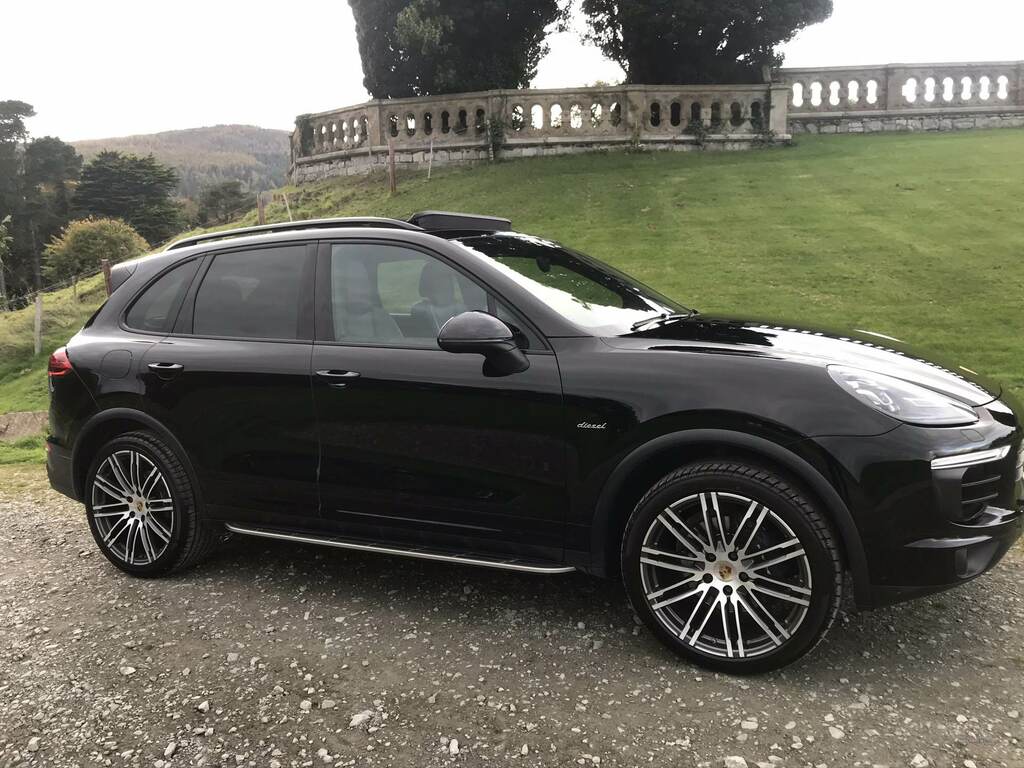 Porsche Cayenne S Tiptronic UHZ7678 Black #2