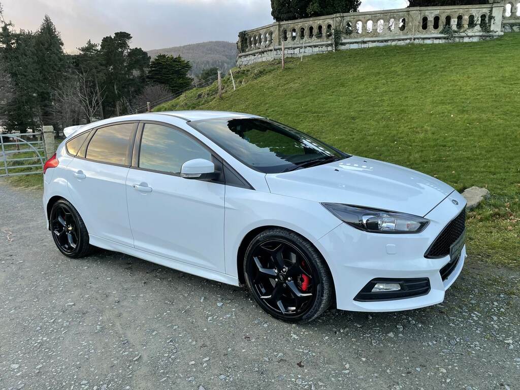 Ford Focus 2.0 Tdci 185 St-3 Powershift White