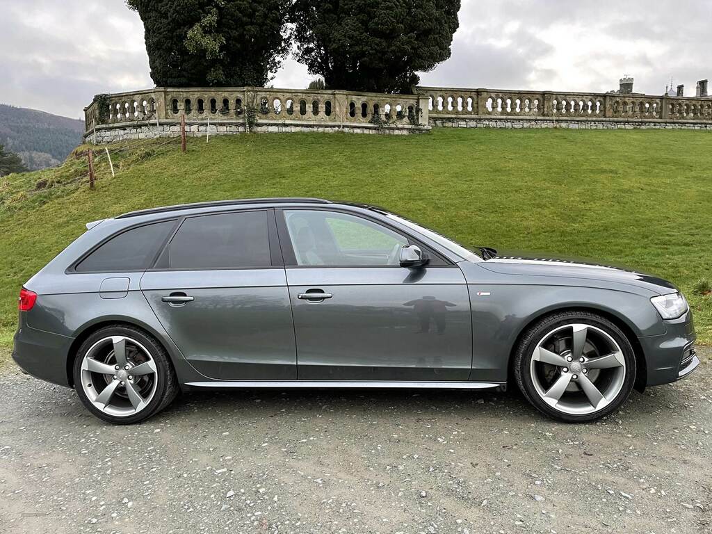 Audi A4 2.0T Fsi Quattro Black Edition S Tronic Grey #2