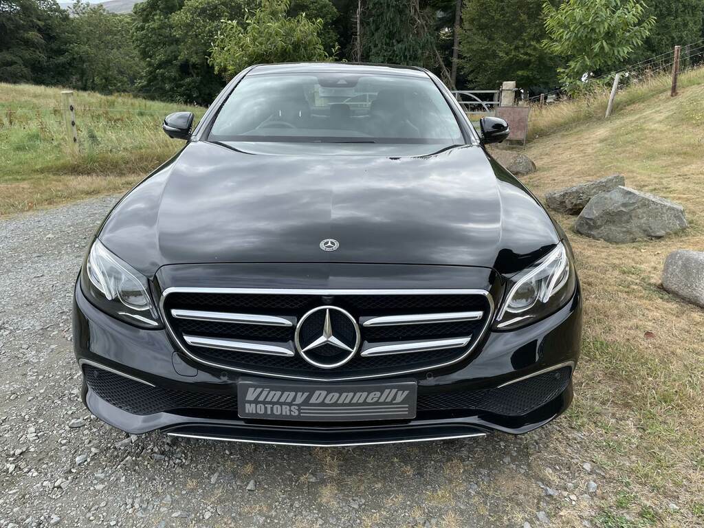 Mercedes-Benz E Class E220d Se 9G-tronic Black #2