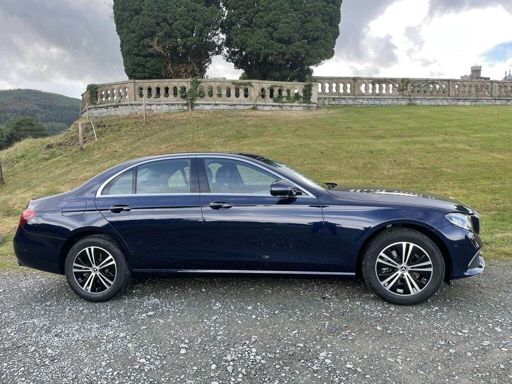 Mercedes-Benz E Class E 200 Se 9G-tronic Blue #2