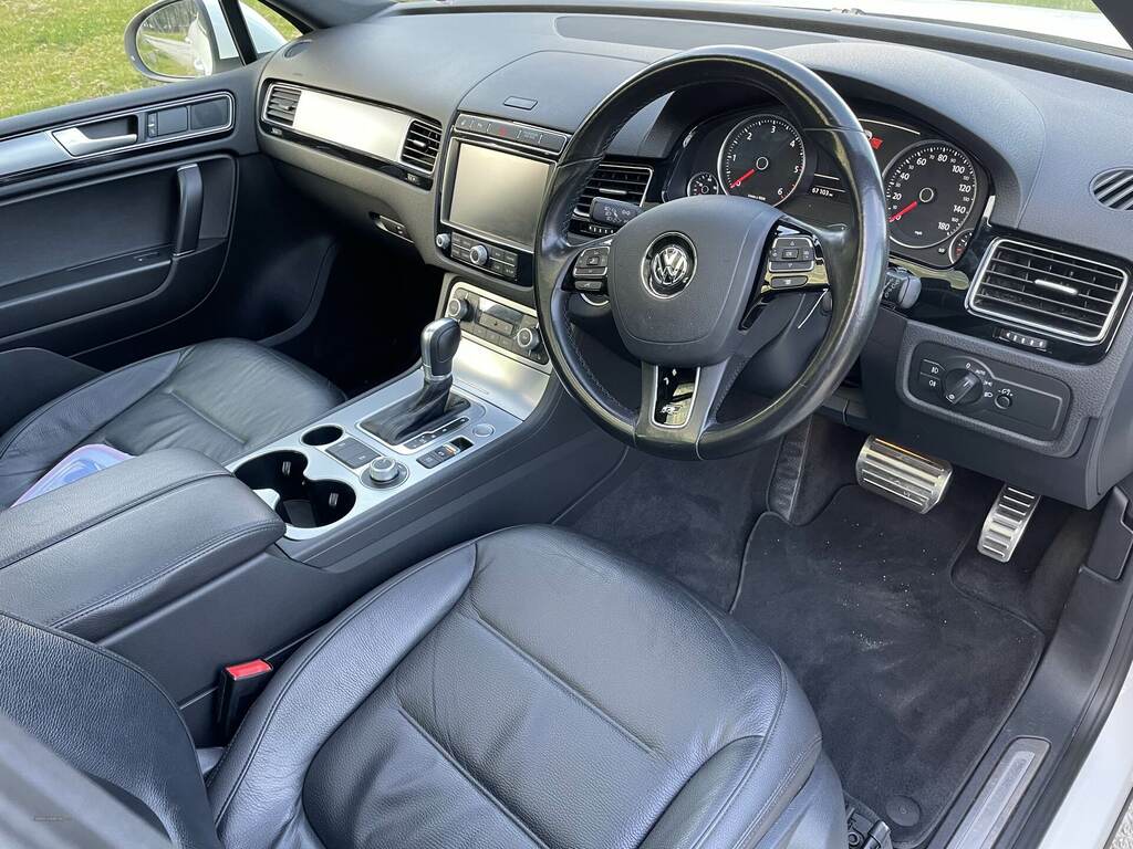 Volkswagen Touareg 3.0 V6 Tdi Bluemotion Tech R-line Tip KR65BJE White #5