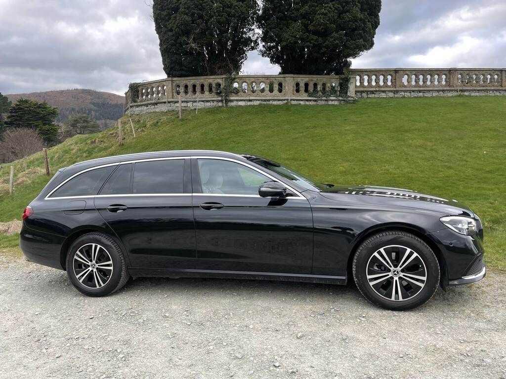 Mercedes-Benz E Class E220d Sport 9G-tronic Black #2