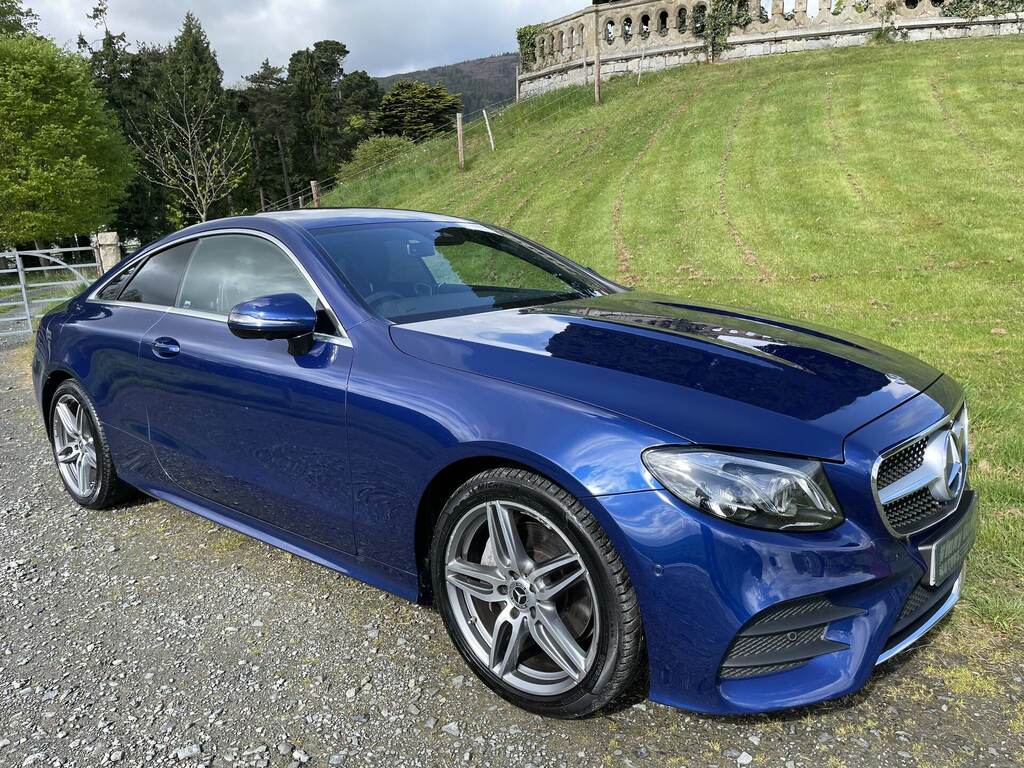 Mercedes-Benz E Class E220d Amg Line Premium 9G-tronic Blue