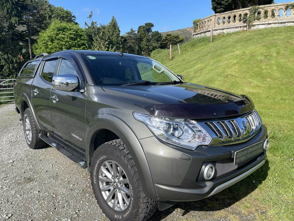 Mitsubishi L200 Double Cab Di-d 178 Barbarian 4Wd Green