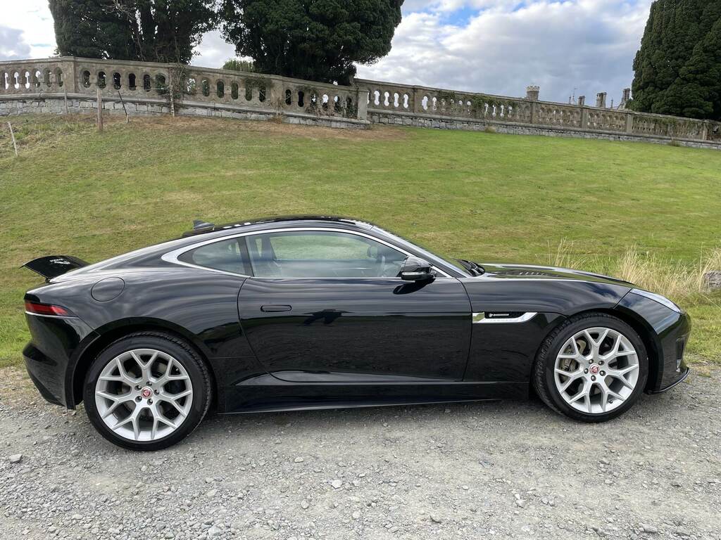 Jaguar F-Type 3.0 Supercharged V6 R-dynamic Black