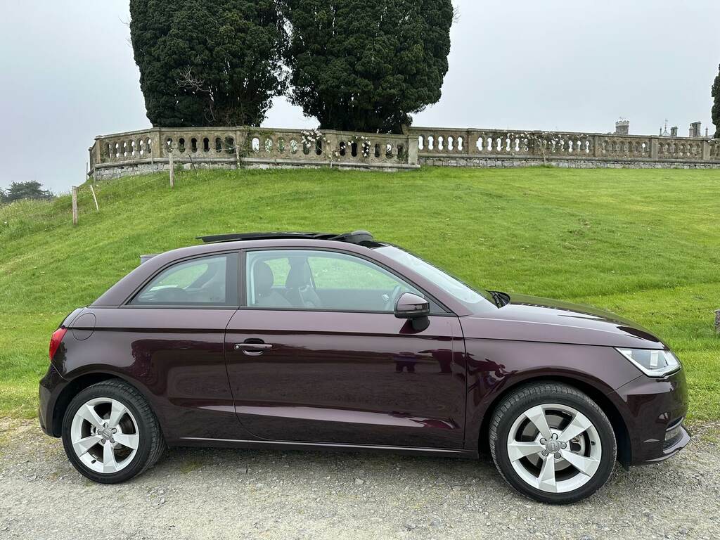 Audi A1 1.4 Tfsi Sport Red #2